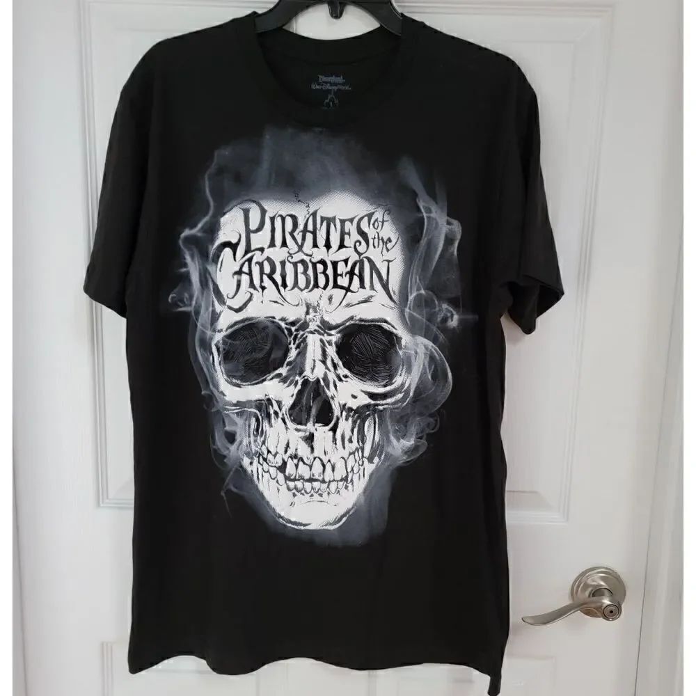 Pirate Of Caribbean Skull Tshirt L